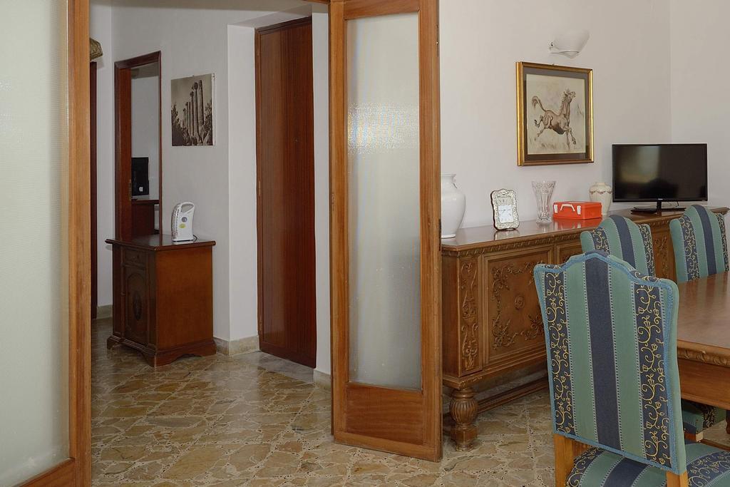 App.Ti Scala Dei Turchi Tetide Apartment Porto Empedocle Room photo